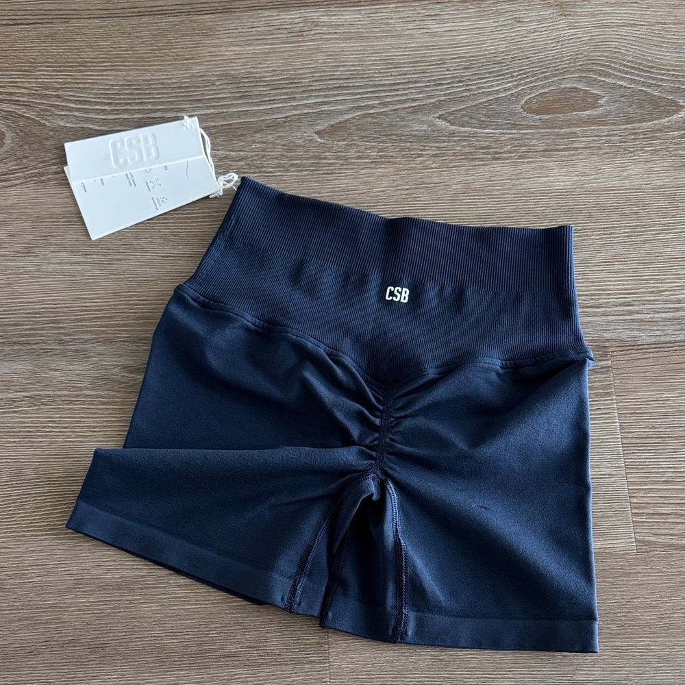 Brand new CSB Women's Navy Scrunch Shorts SIZE SMALL